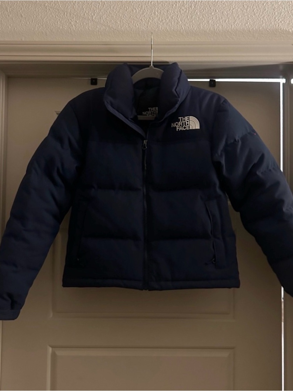 The North Face Women’s 1992 Ripstop Nuptse Jacket Size Small Navy! NWOT - Picture 3 of 5